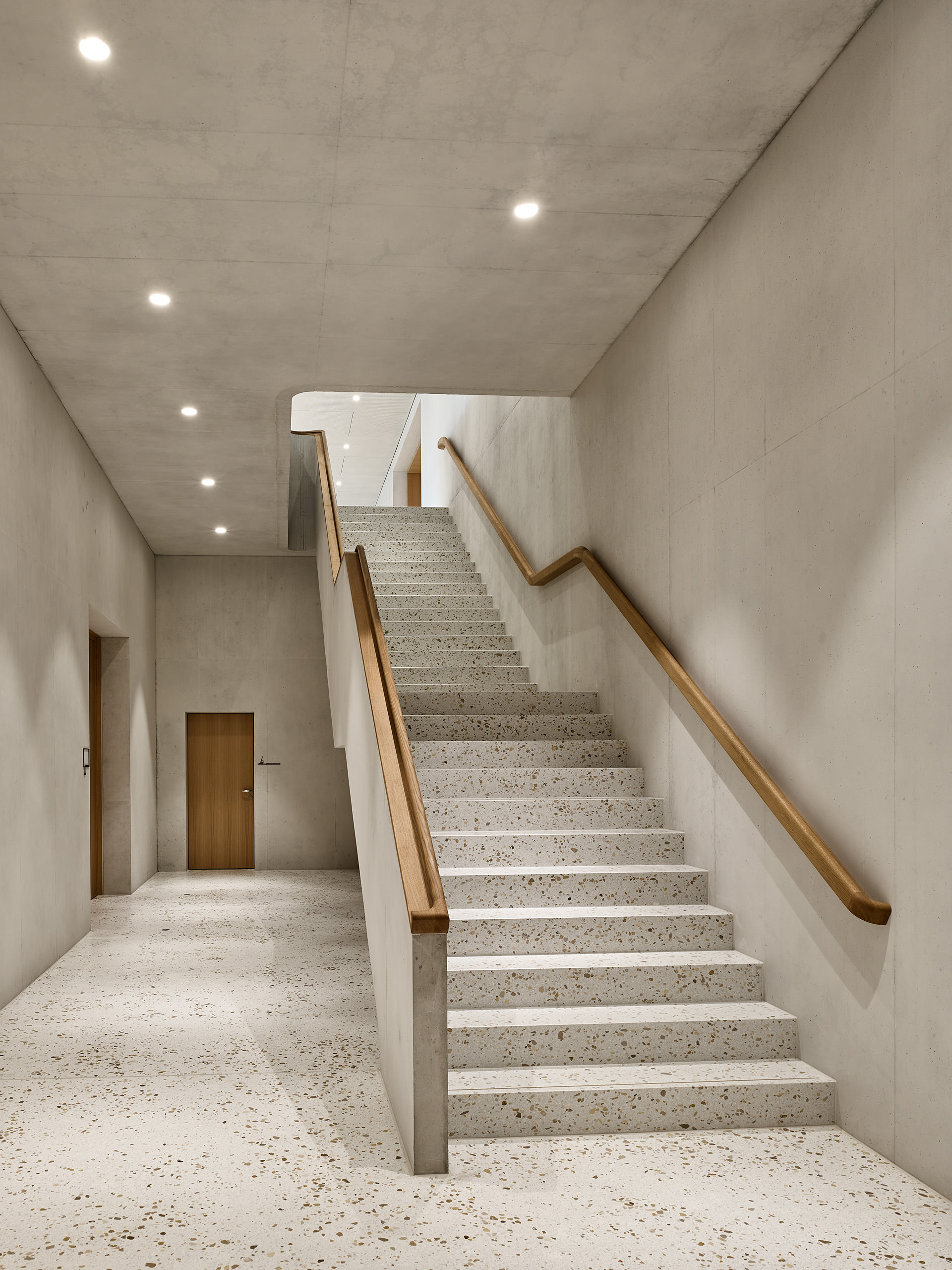 E18680 Alpa 090166 SCREEN